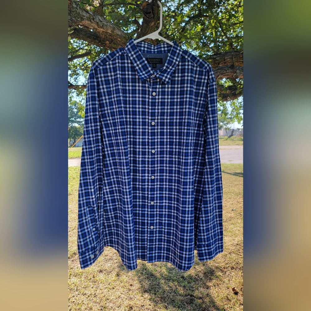 Banana Republic button up shirt blue plaid
